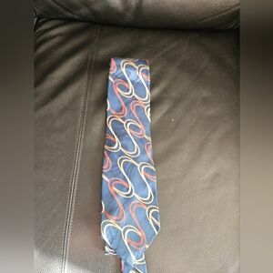Van huesen silk tie